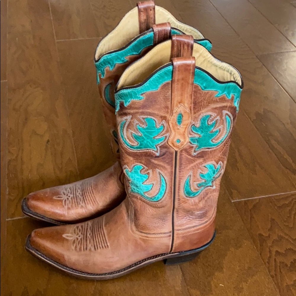 Old West boots